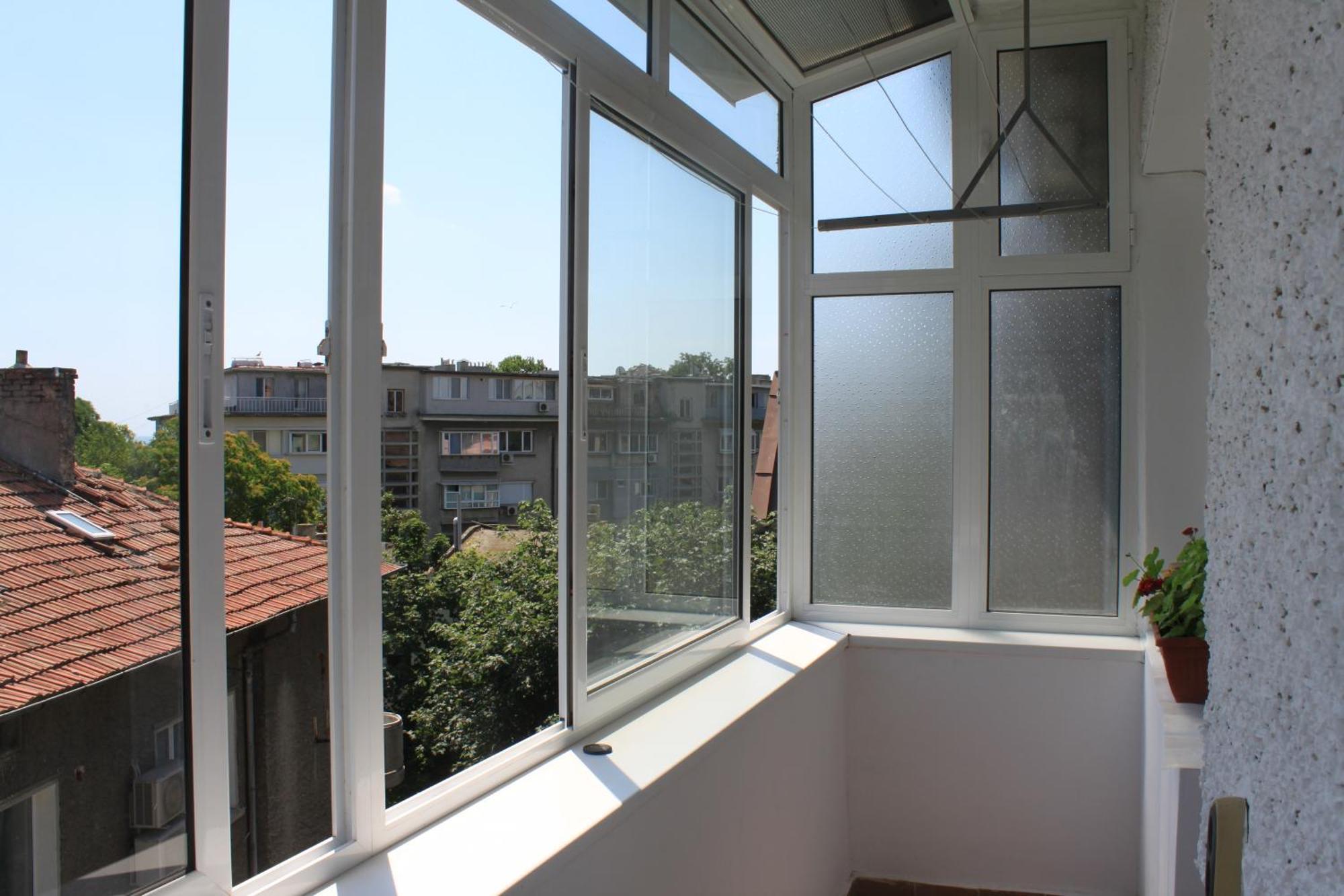 Sunny Cozy Flat In The Centre, Close To Beach, 4 Rooms, 105Sqm ヴァルナ エクステリア 写真